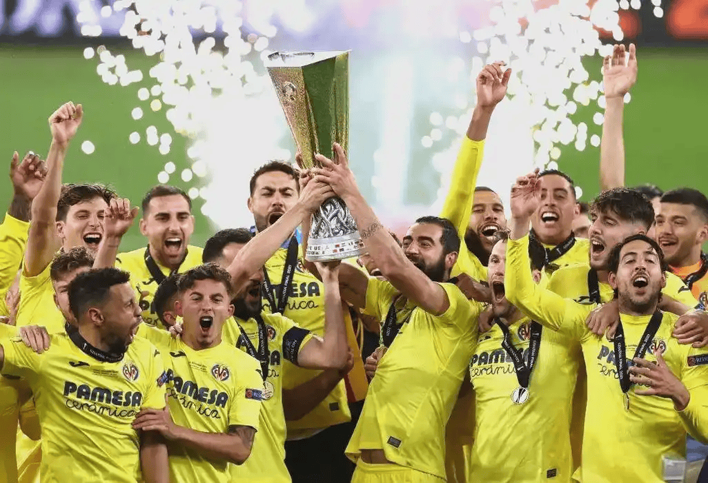 包含比利亚雷亚尔窗口期官宣签约达拉斯独行侠国际比赛日豪取连胜，转会期马德里竞技队长鼓劲直接炸裂的词条